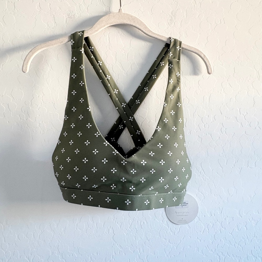 Sarahs Day x White Fox Active White Jasmine Sports Bra Olive Clover Print XL‎